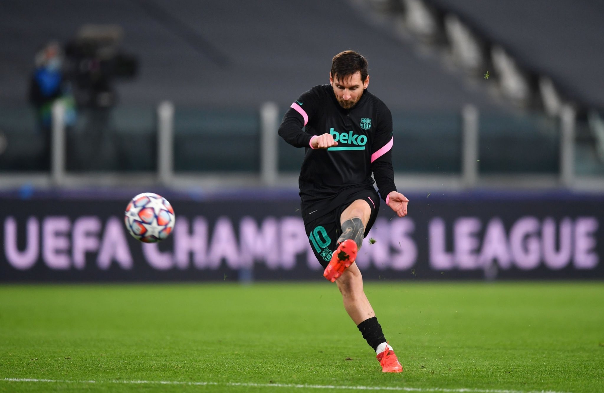 足了湖人在 足了湖人在