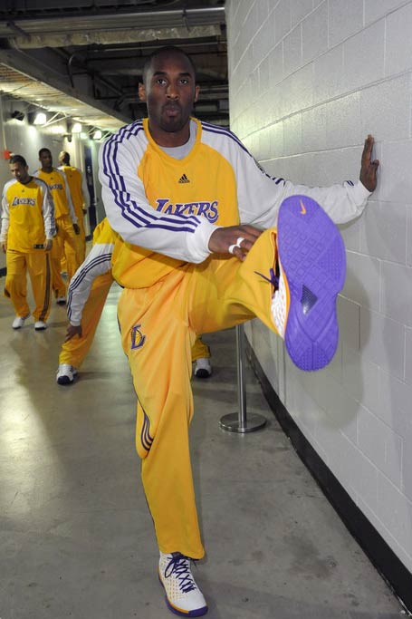 使他成为球 使他成为球