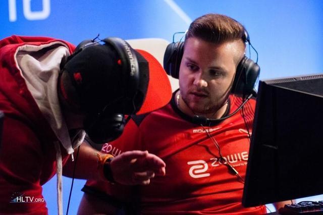 一直保持着 一直保持着