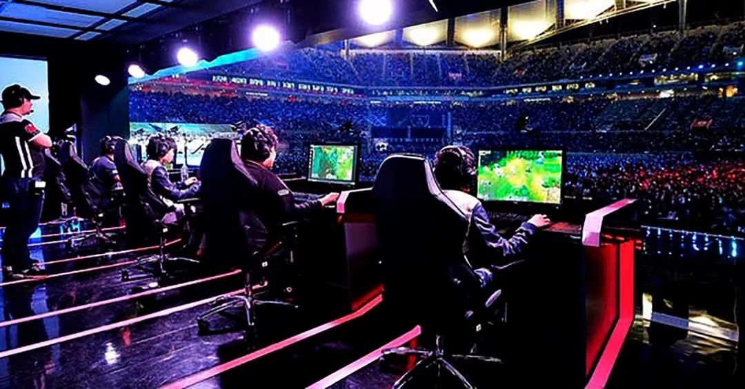 功签下卡卡 功签下卡卡